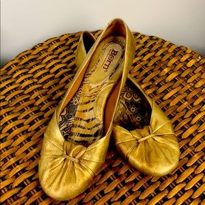 Born Gold Flats 9/40.5